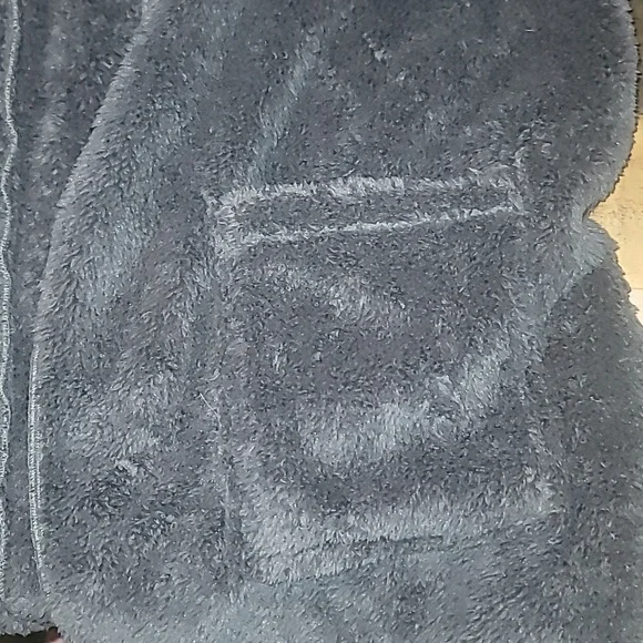 Zenana Faux Fur Vest with Hood - Picture 2 of 6